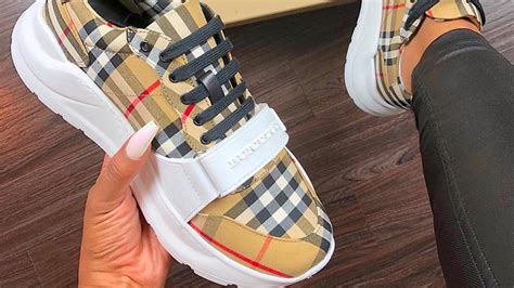 burberry sneakers kadın|Signature Sneakers .